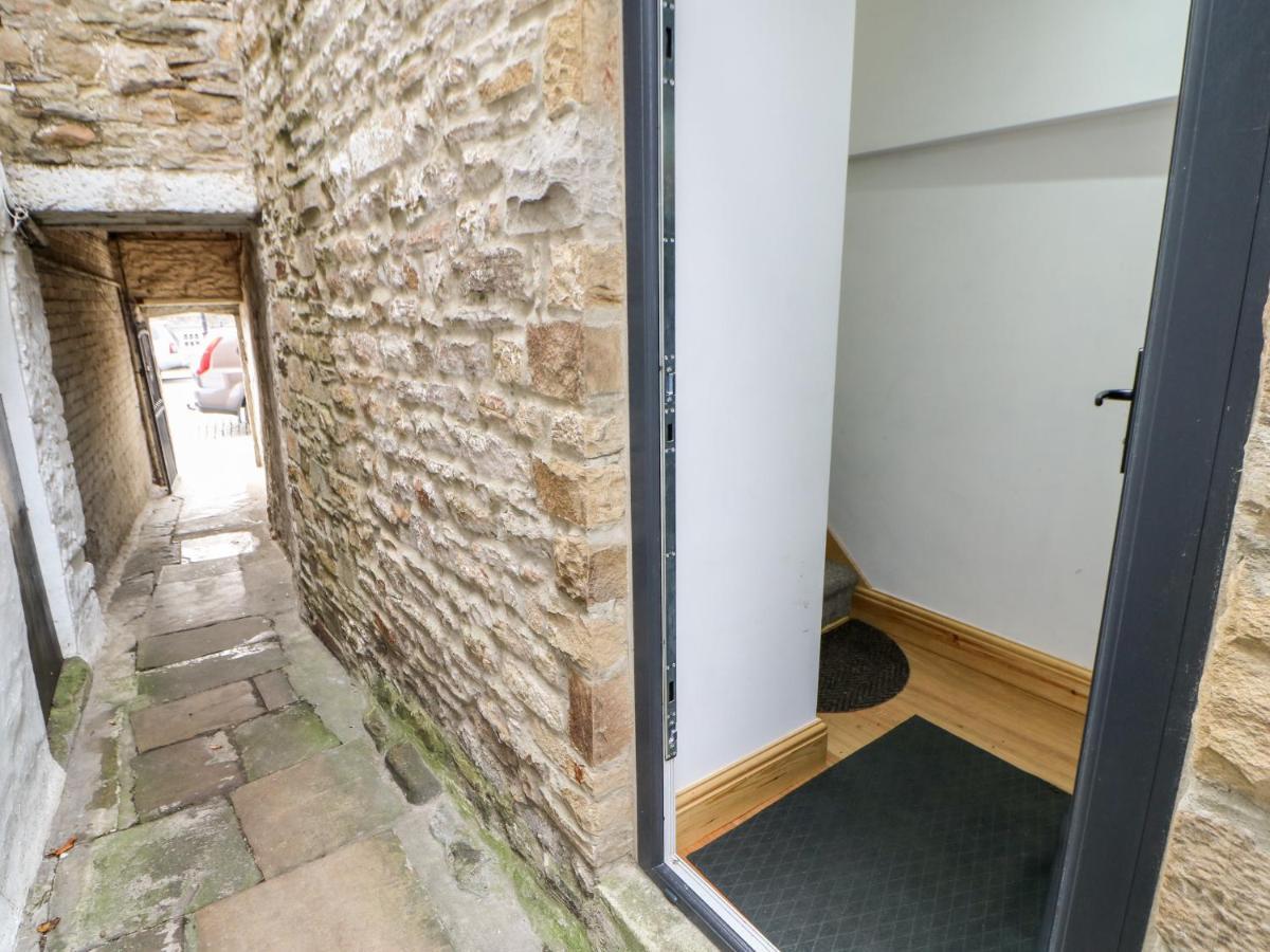 Flat Above 27 Bishop Auckland Exterior foto