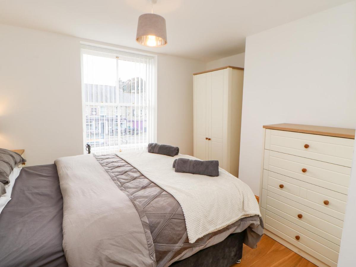 Flat Above 27 Bishop Auckland Exterior foto